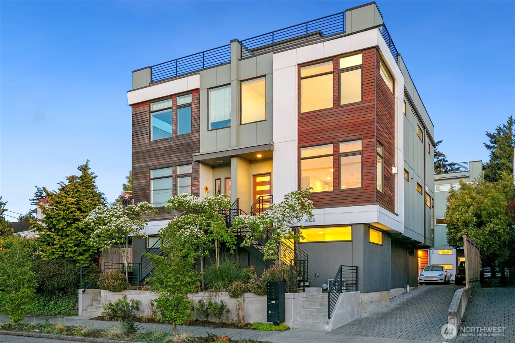 3008 Alki Avenue SW