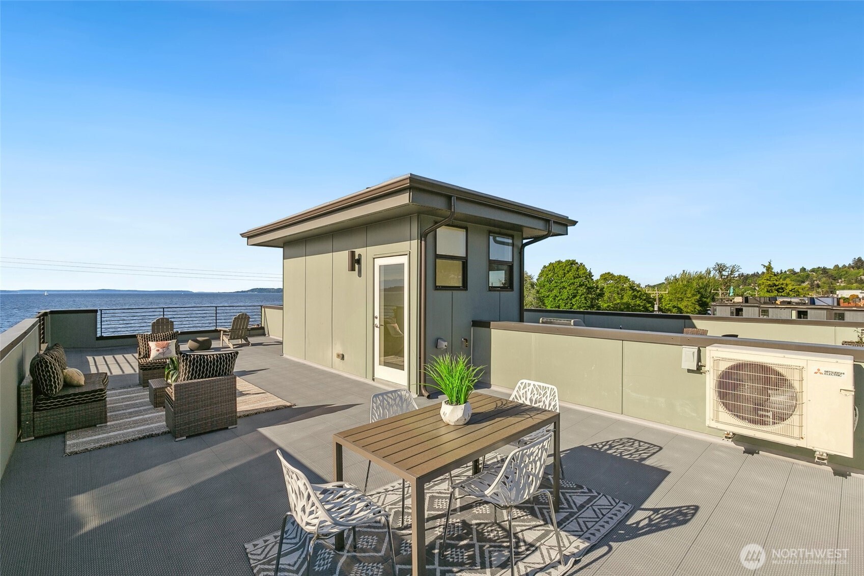 3008 Alki Avenue SW