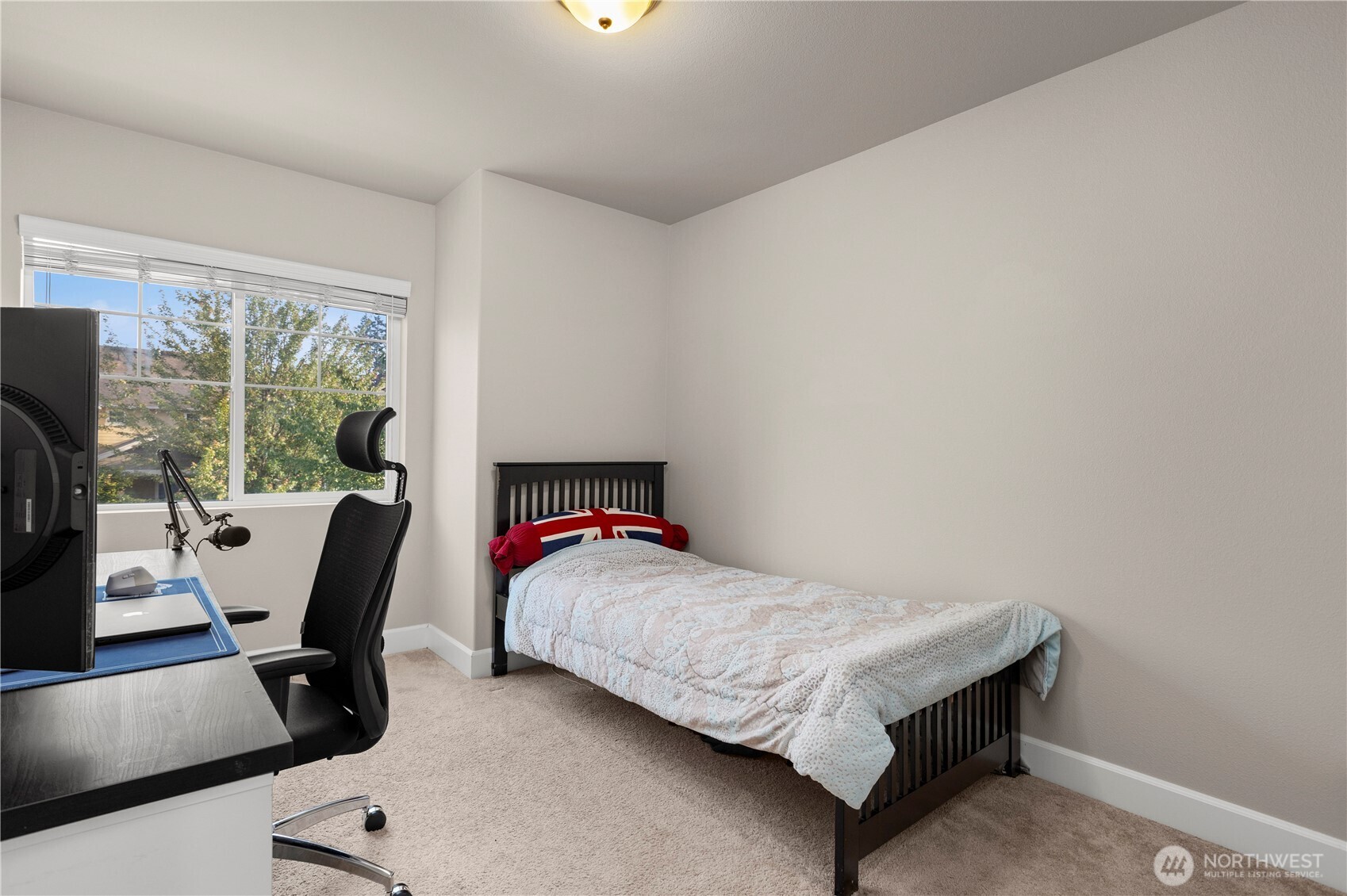 1909 184th Street Ct E