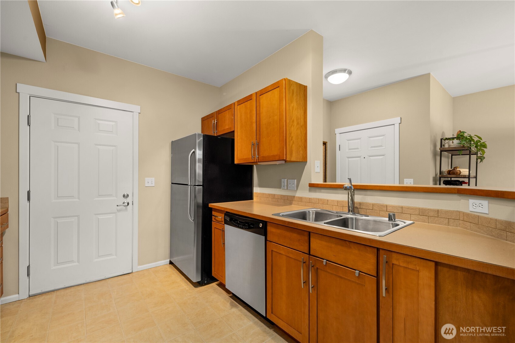 4030 S 213th Ct Unit: B
