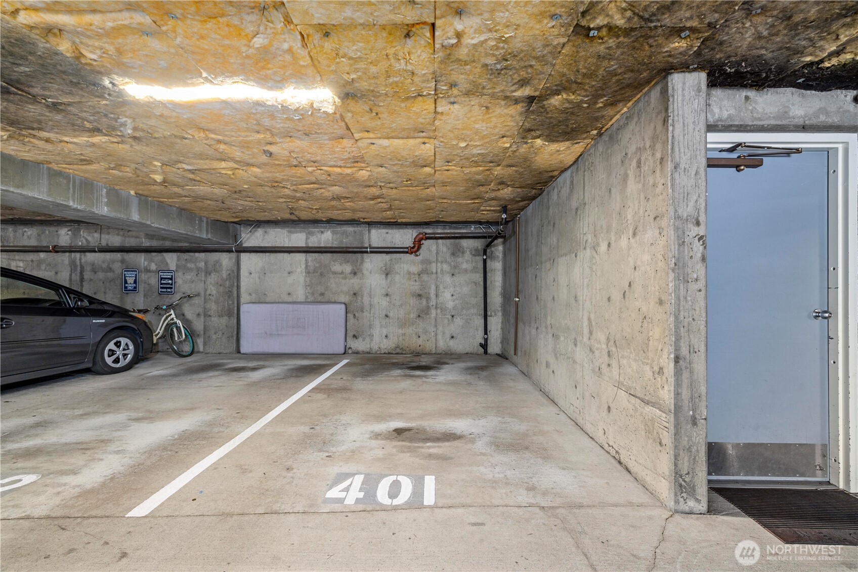 7111 Linden Avenue N Unit: 401