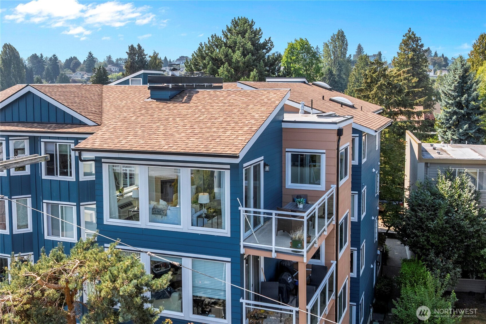 7111 Linden Avenue N Unit: 401