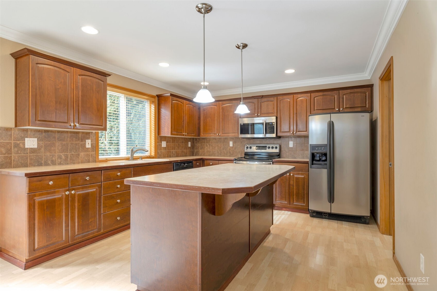 2530 10th Street SW