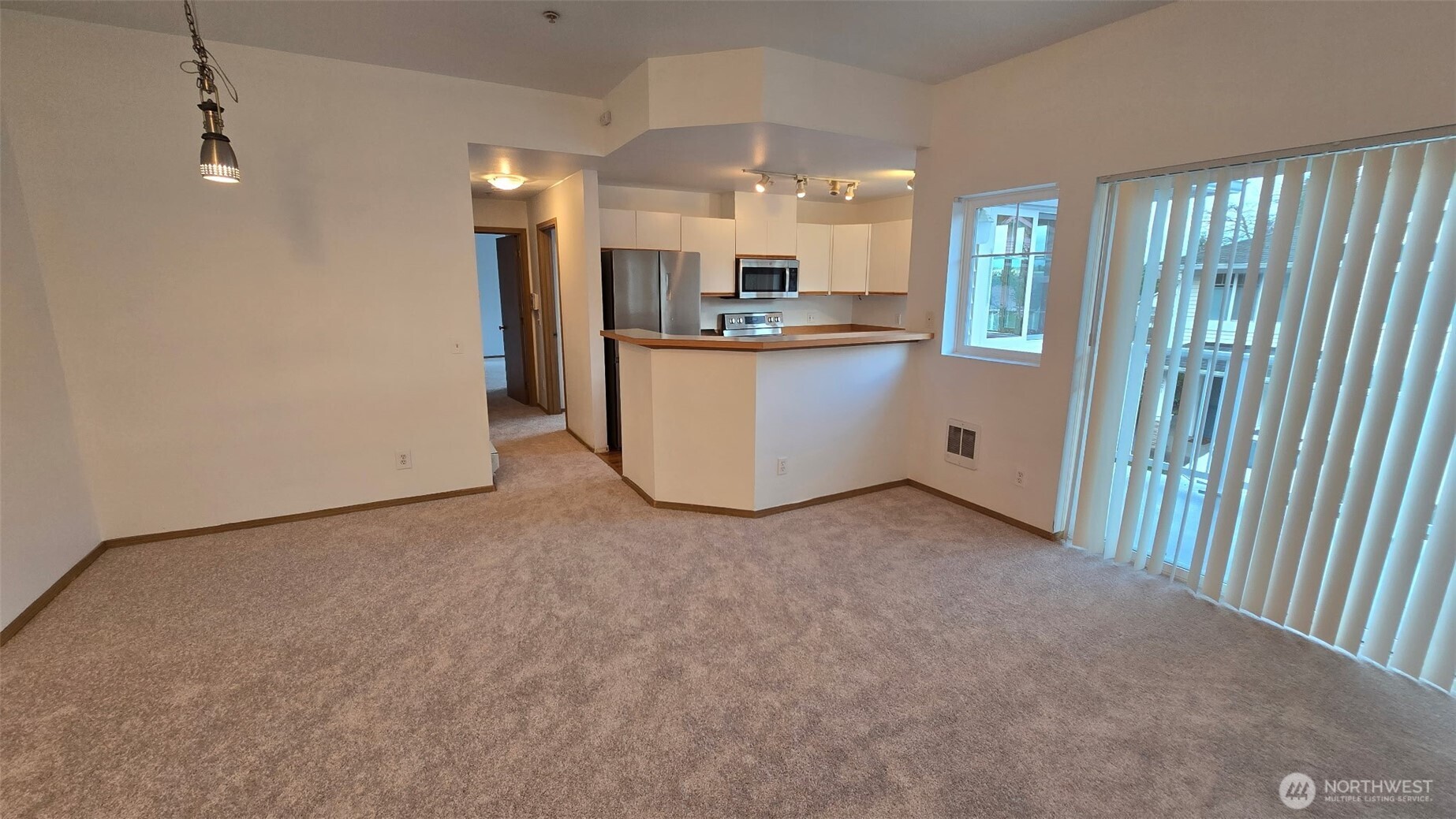 21907 42nd Avenue S Unit: 203