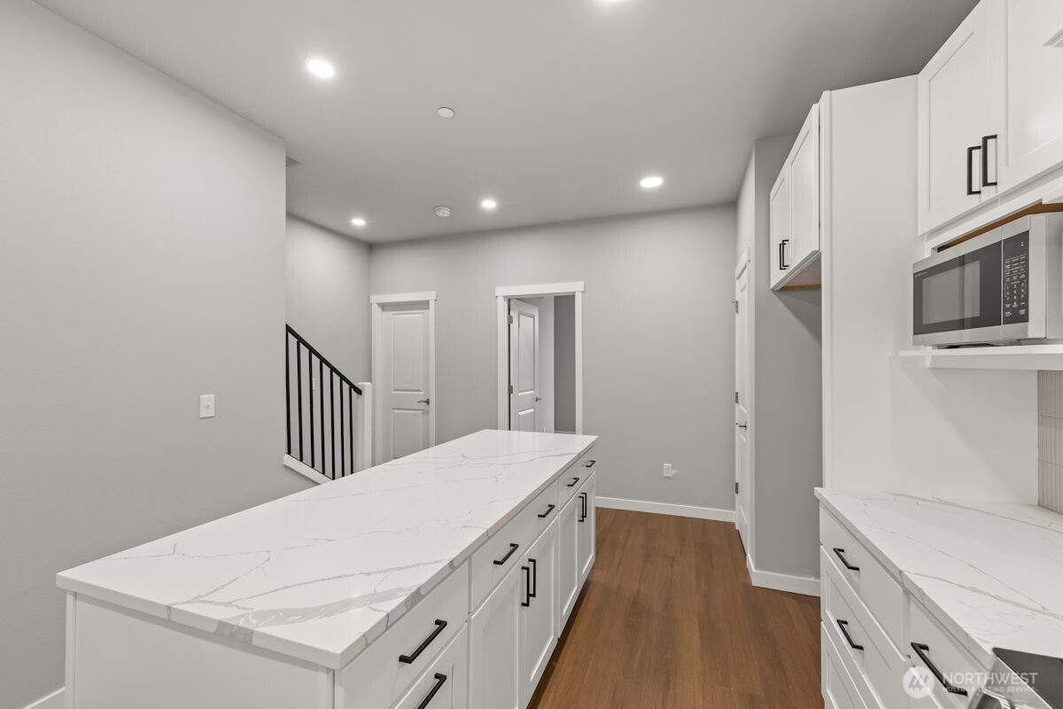 16823 Alder Way Unit: J5