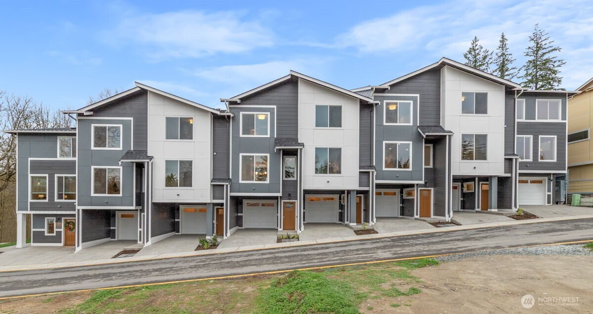 16823 Alder Way Unit: J5