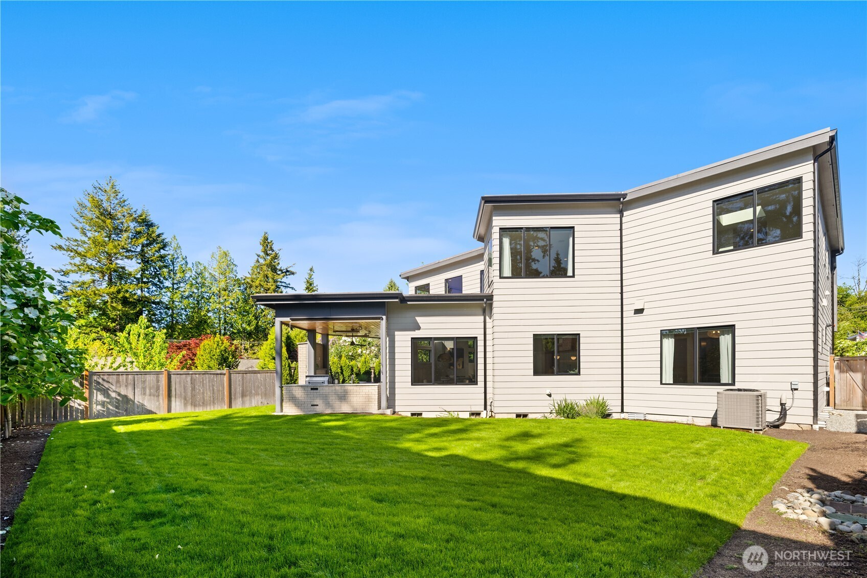 5225 114th Ave NE