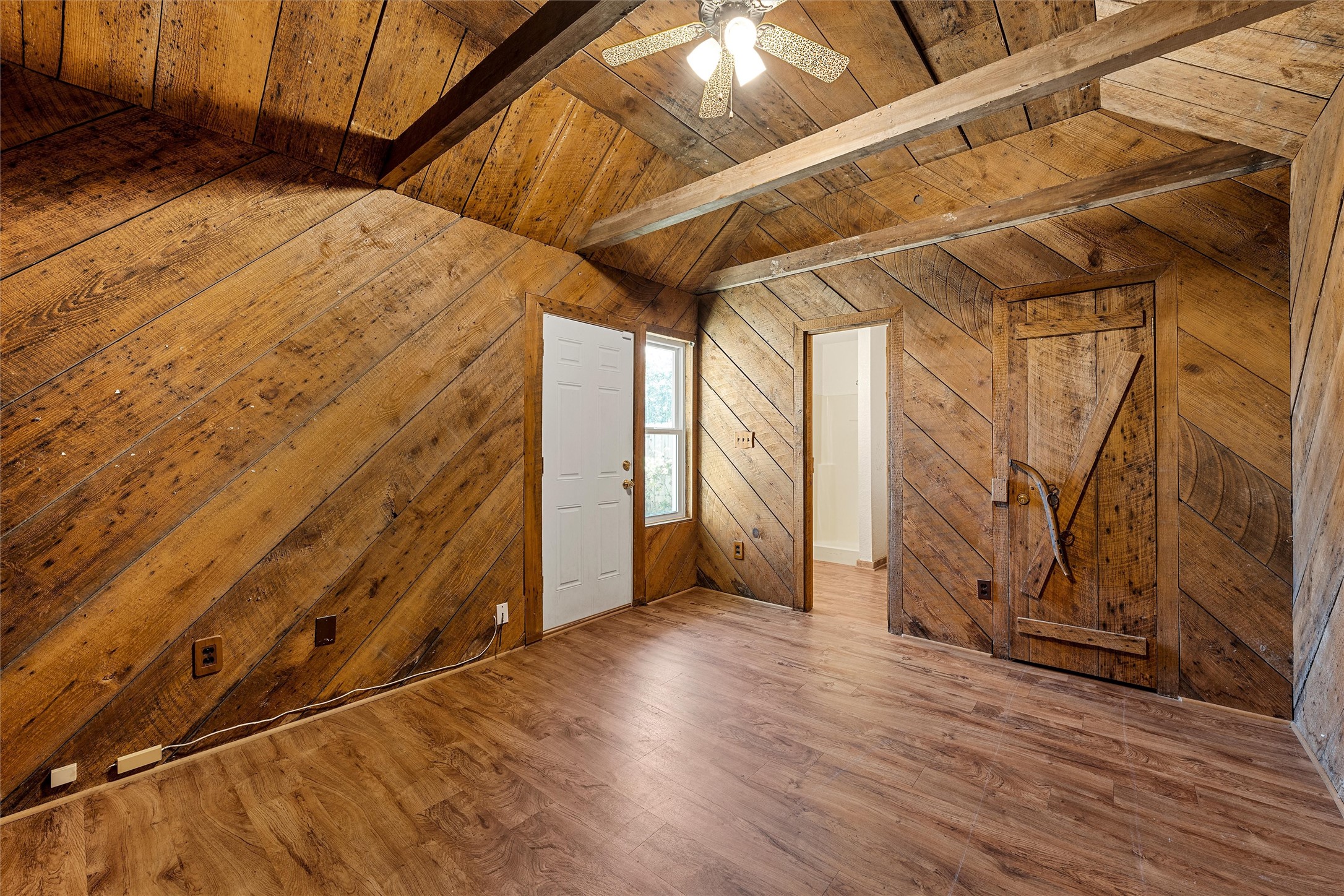 145 County Road 1816