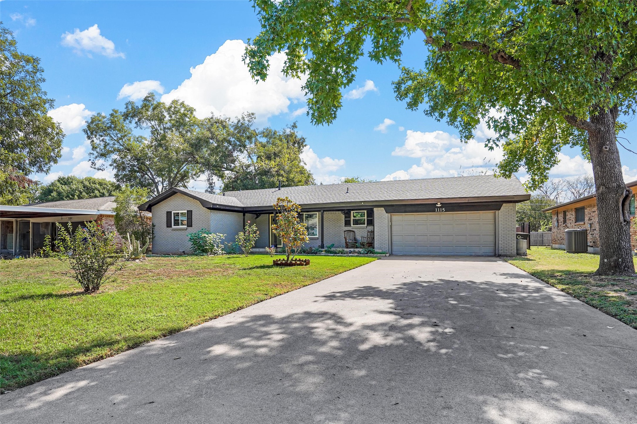 1115 Sheridan Lane