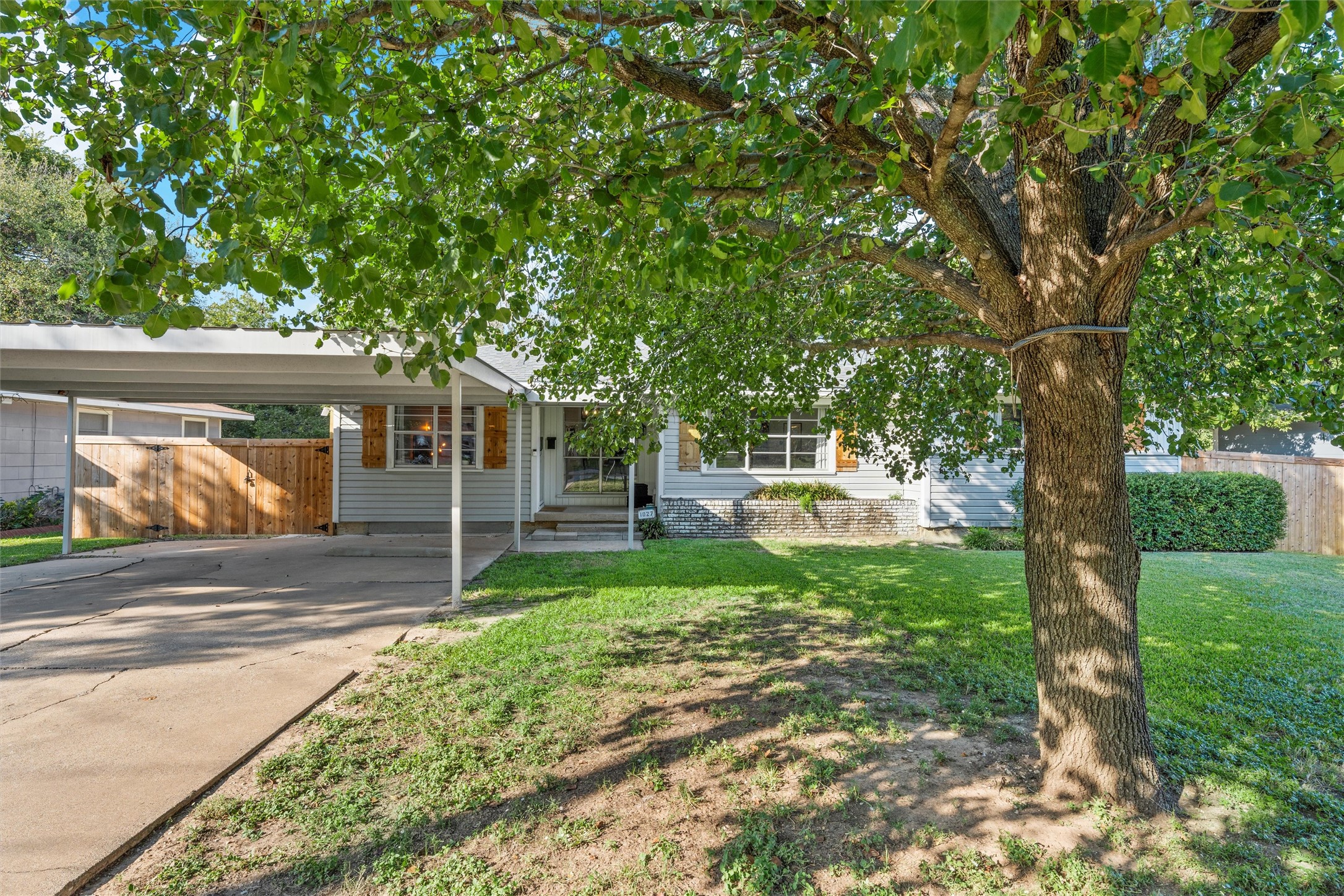 1027 Park Drive