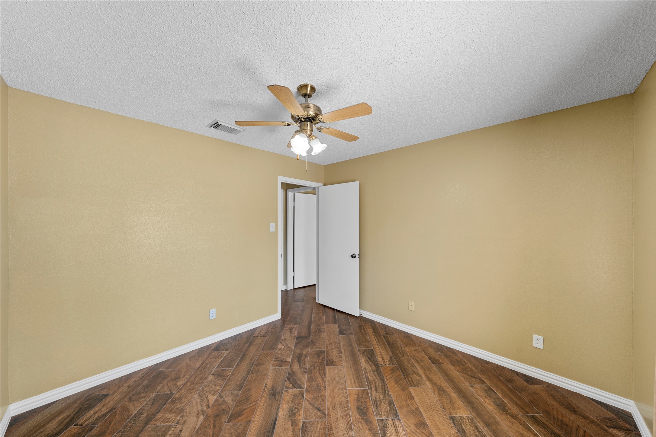 114 Fort Graham Circle