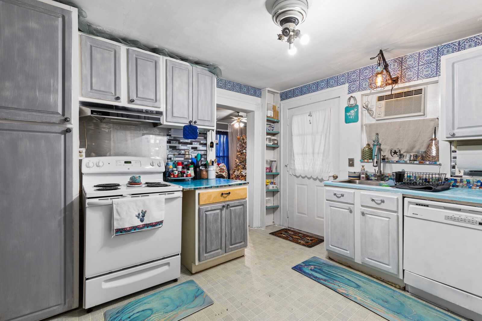 800 W Roosevelt Avenue