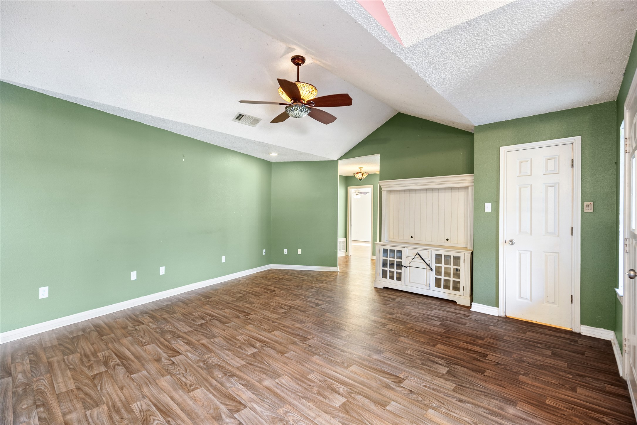 5116 State Highway 69 S