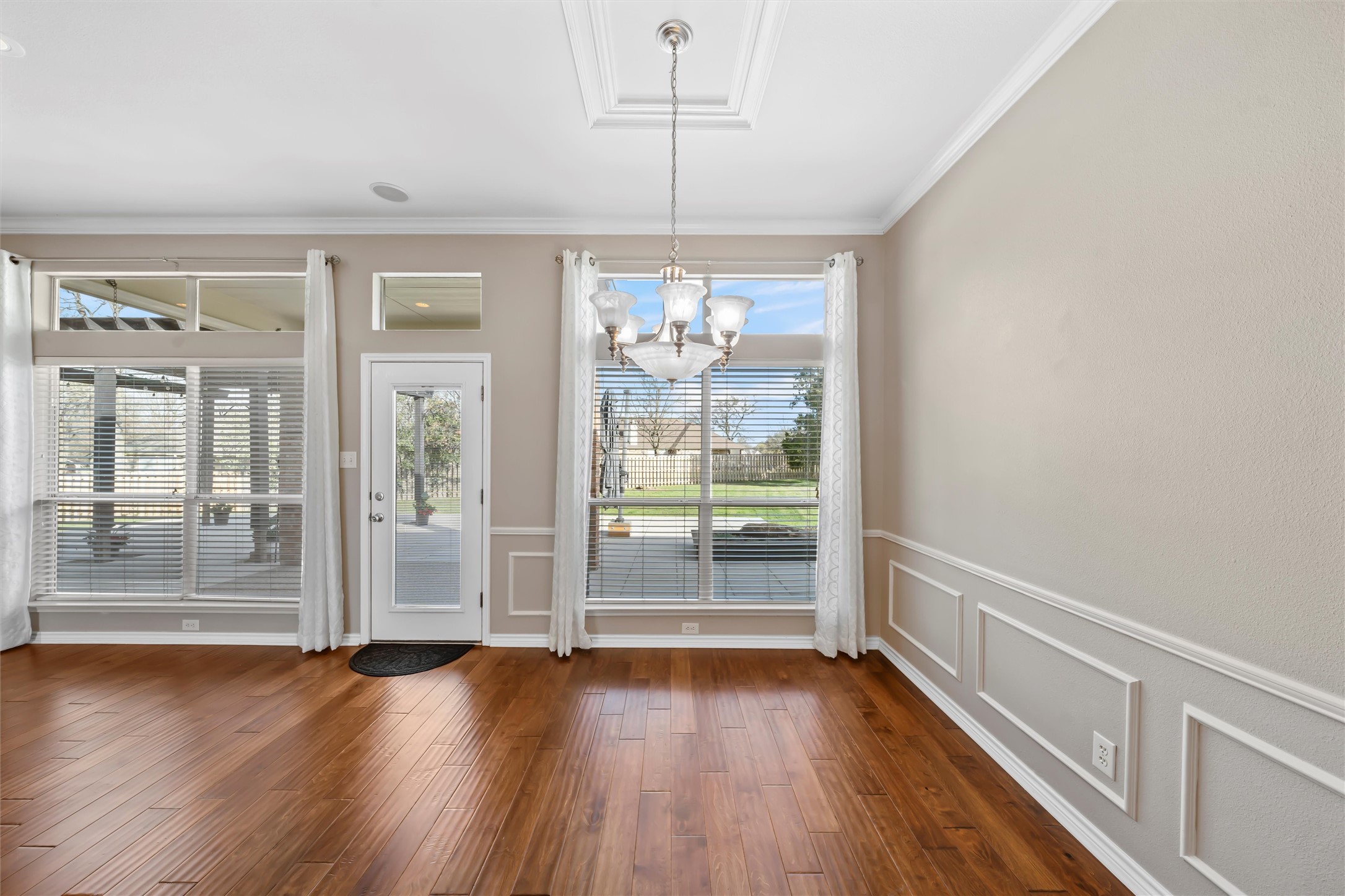 11212 Inverness Road