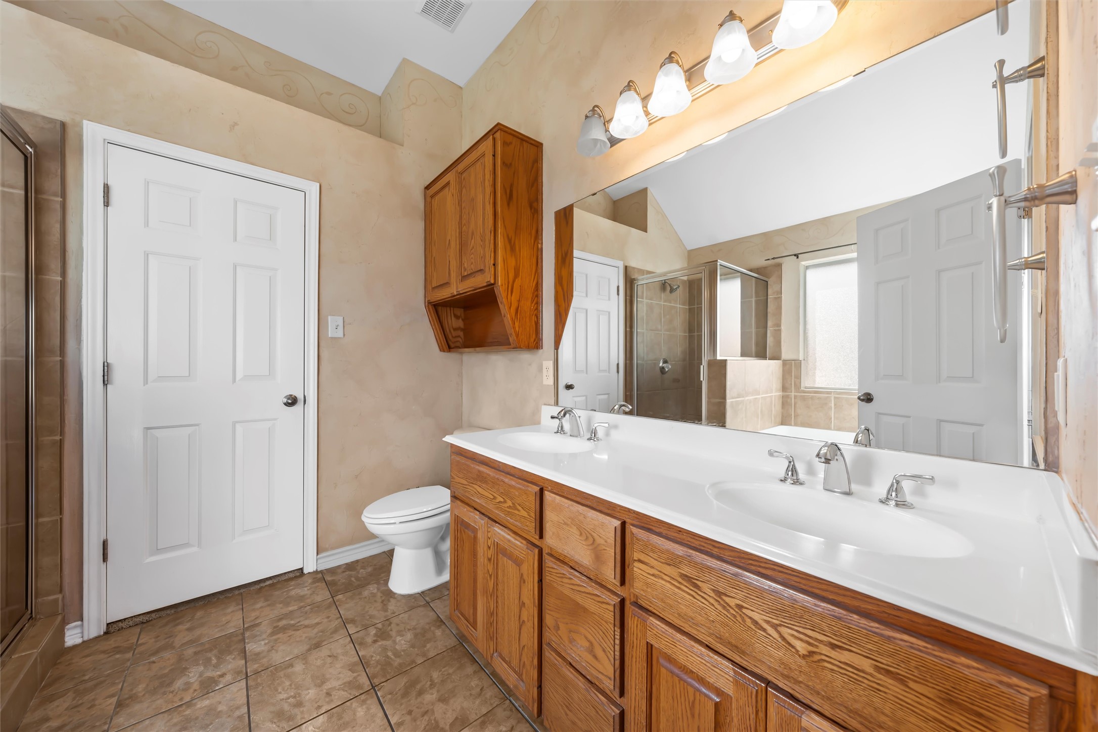 11212 Inverness Road