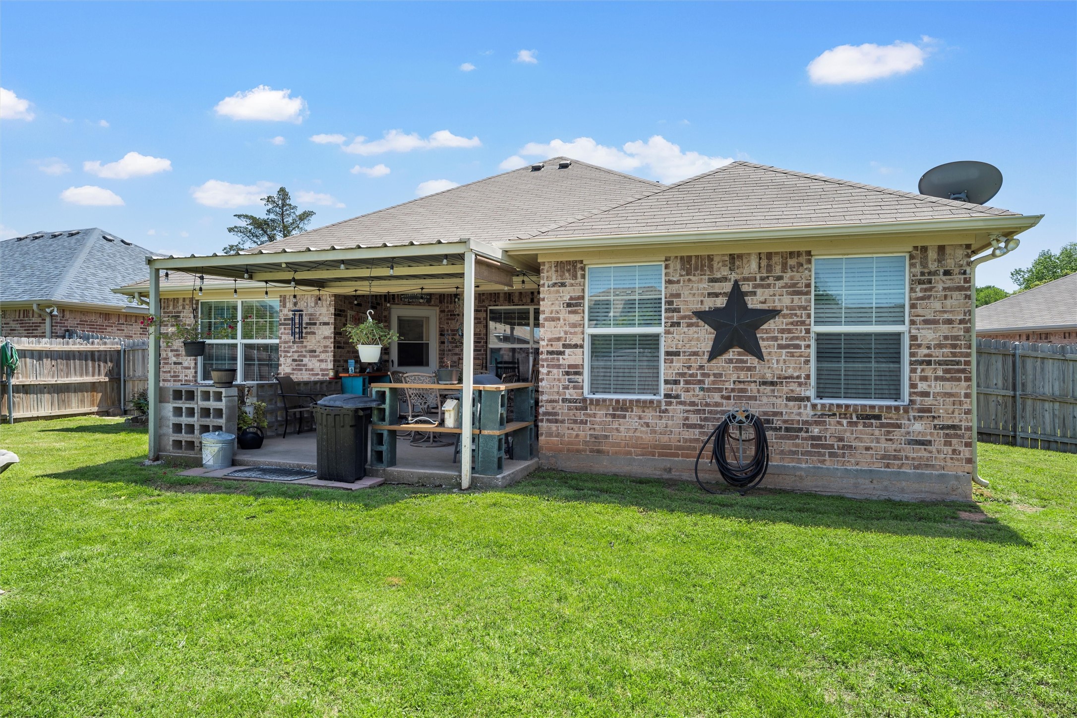 202 Hawk Ridge
