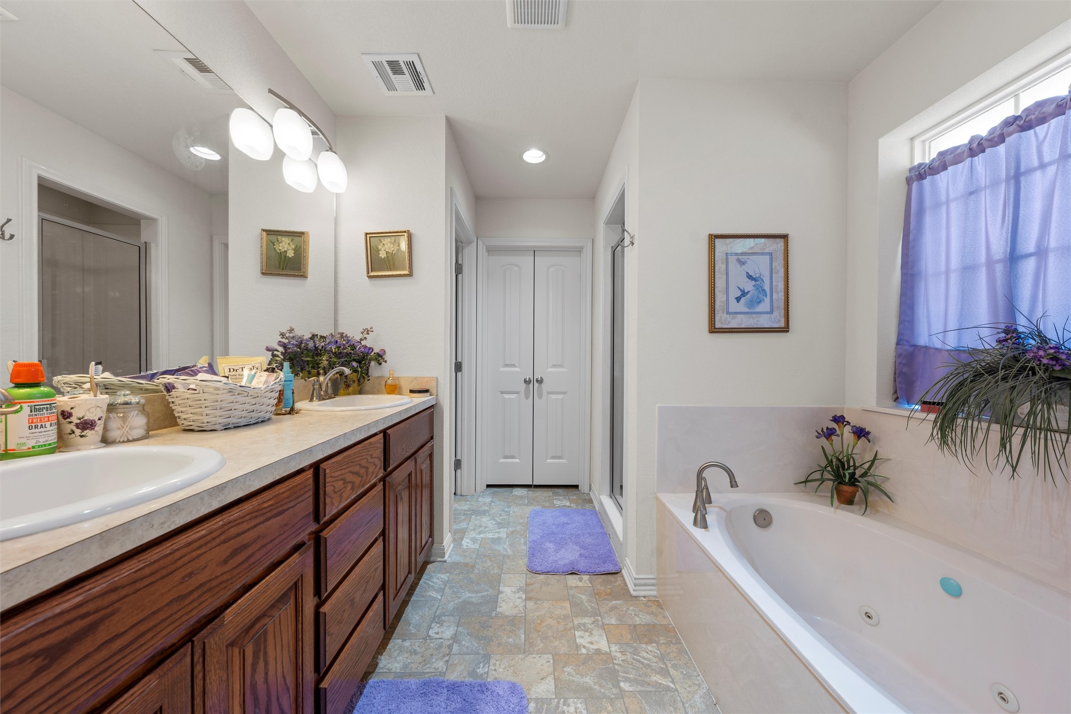 202 Hawk Ridge
