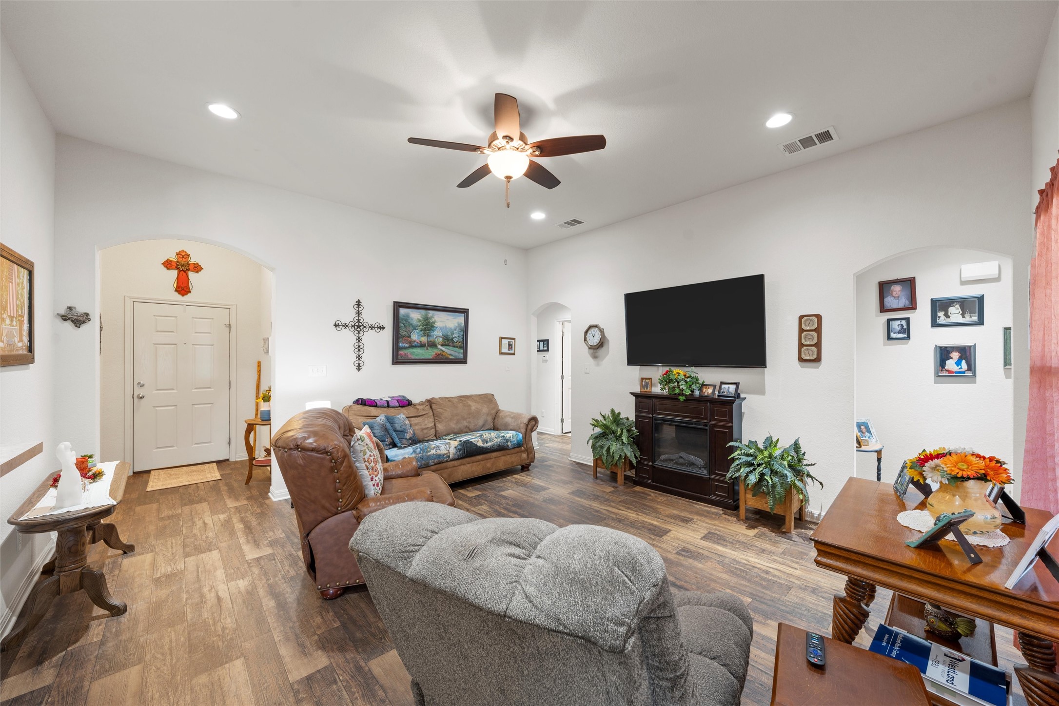 202 Hawk Ridge