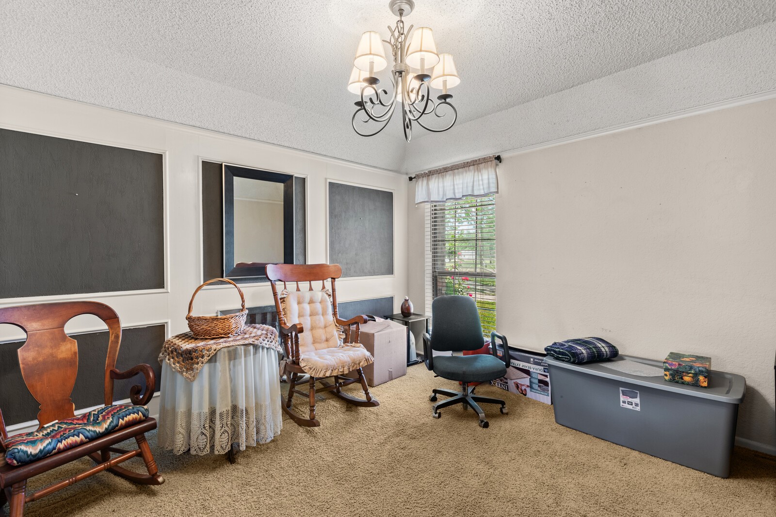 1502 Hinchliffe Road