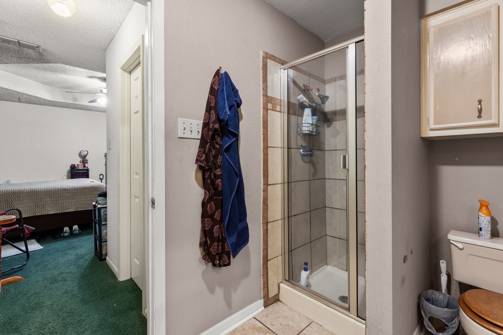 1502 Hinchliffe Road