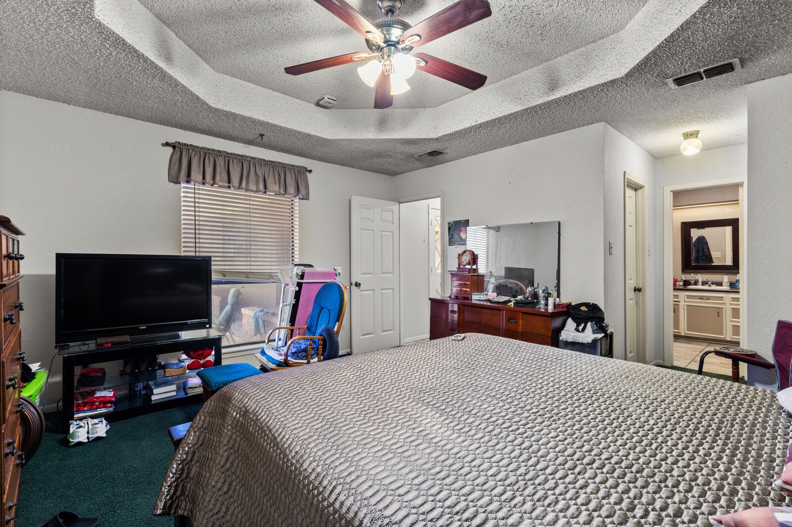 1502 Hinchliffe Road