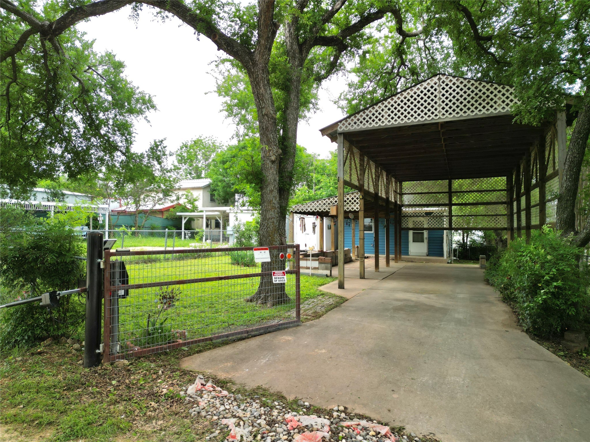 111 Private Road 127