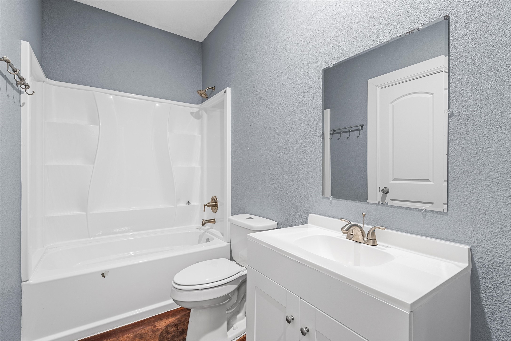 604 S Aquilla Street