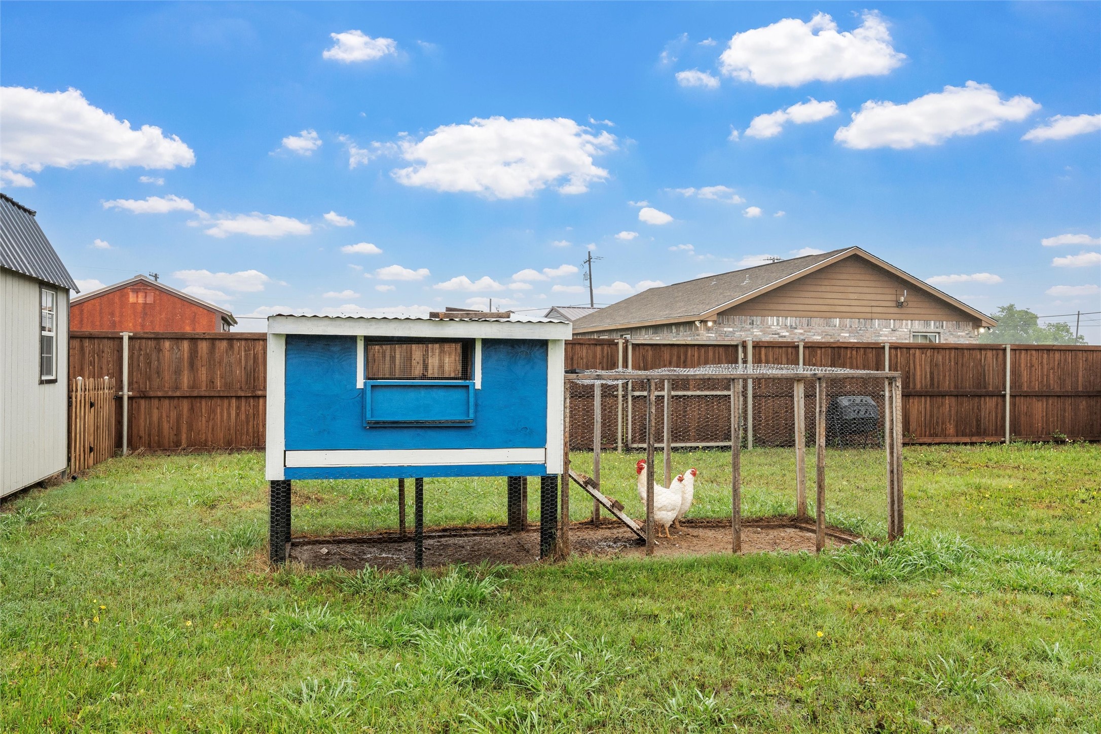 604 S Aquilla Street