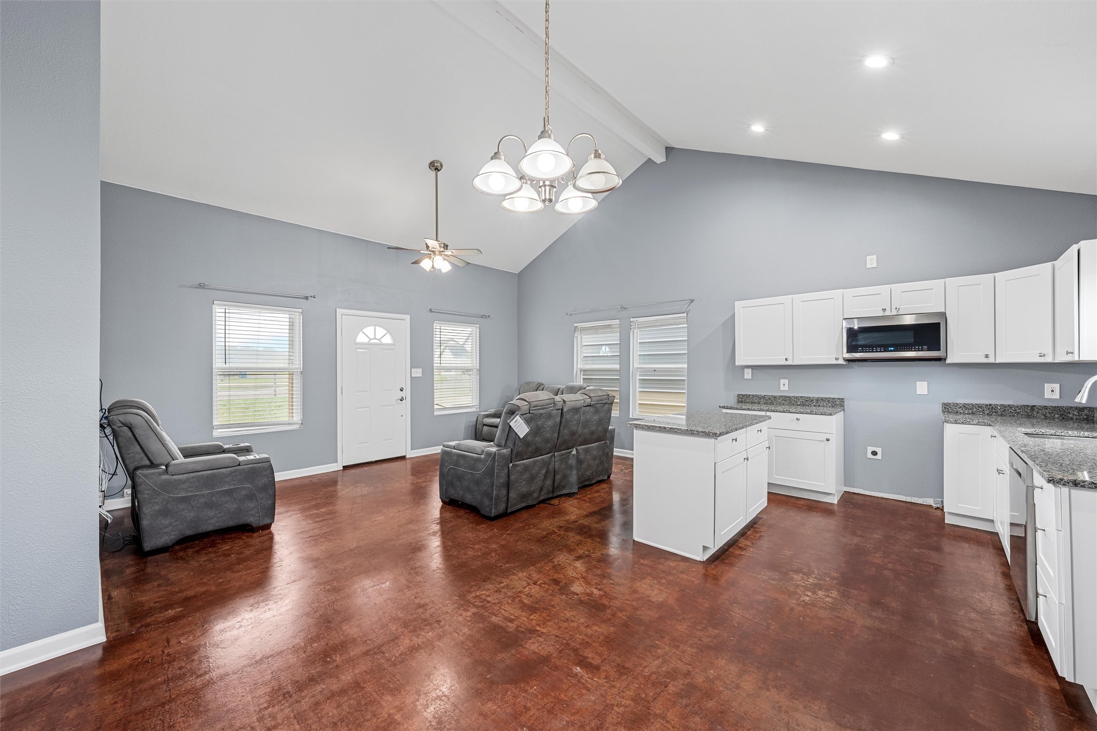 604 S Aquilla Street