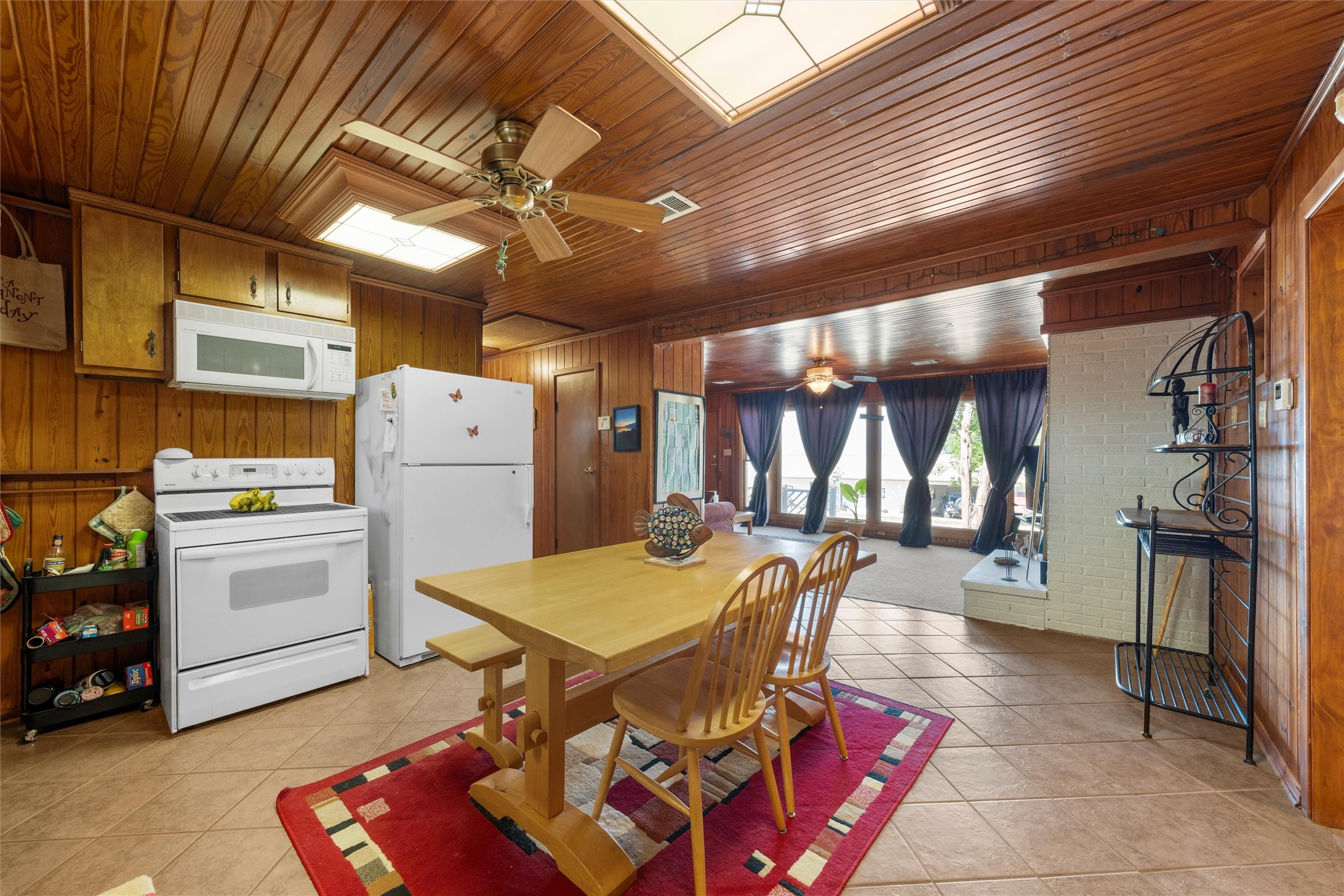117 Linda Lee Loop