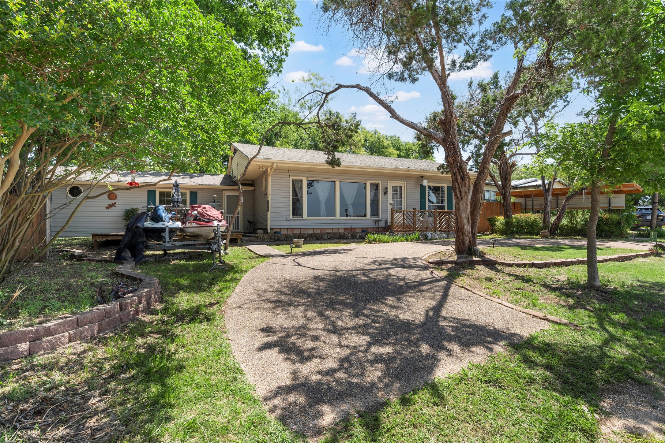 117 Linda Lee Loop