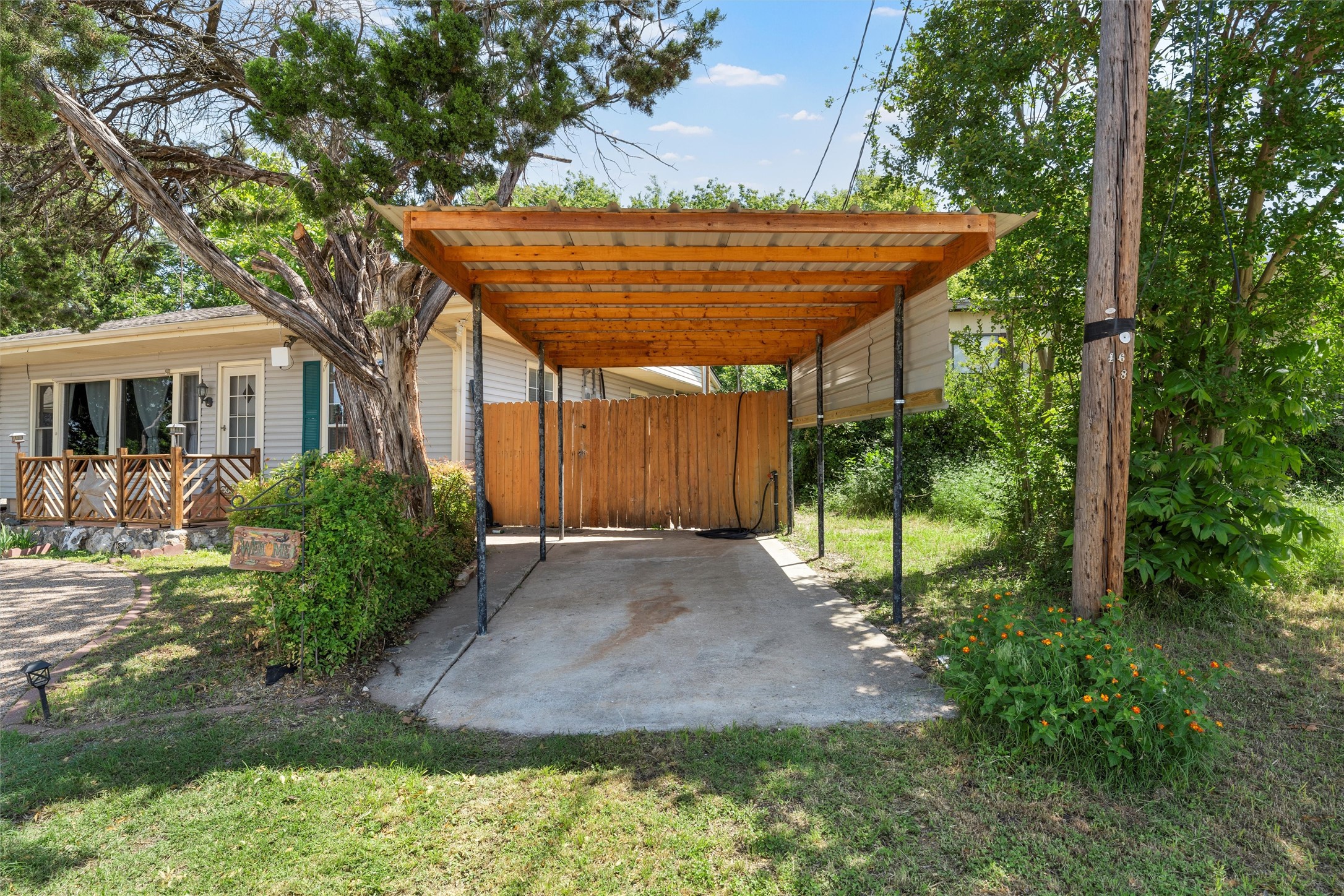 117 Linda Lee Loop