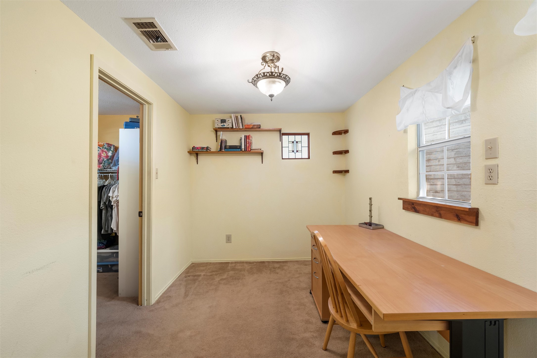 117 Linda Lee Loop