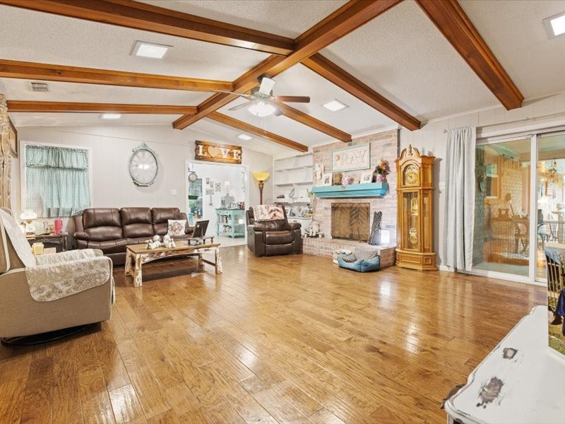 1118 Willowcreek Road