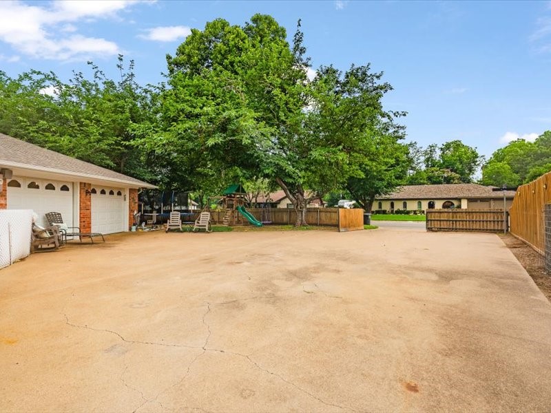1118 Willowcreek Road