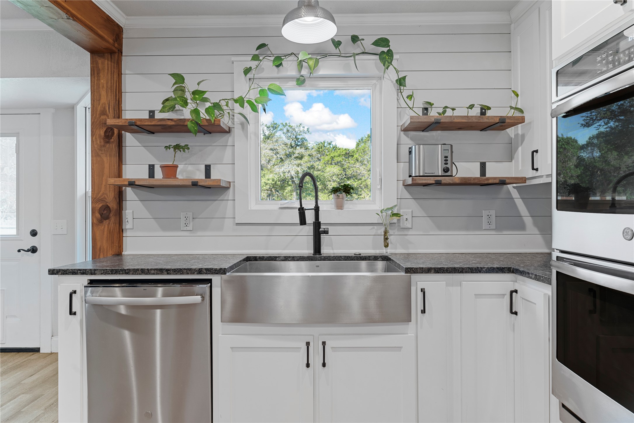 173 Cedar Ridge Drive