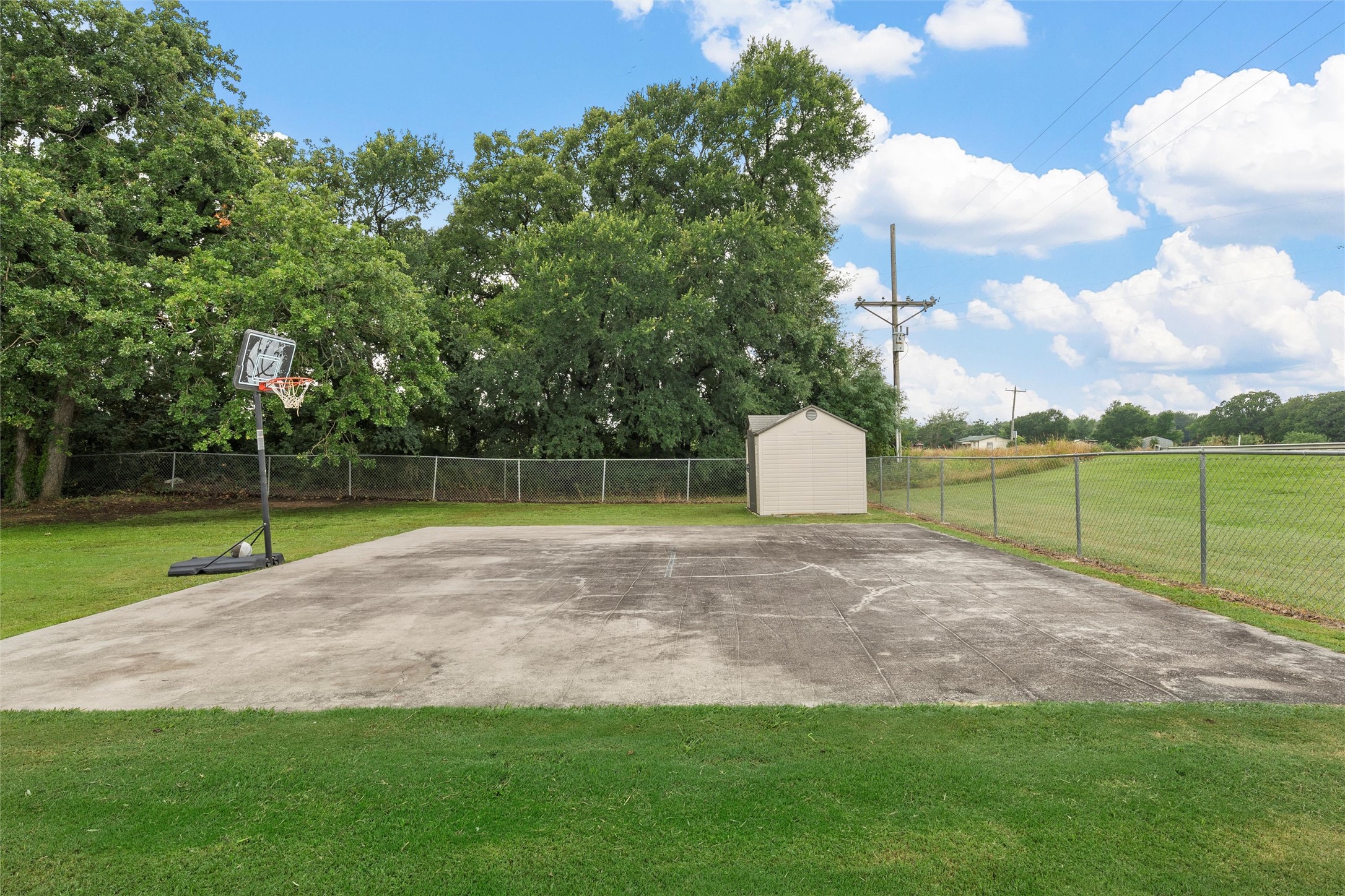 104 Oak Hill Loop