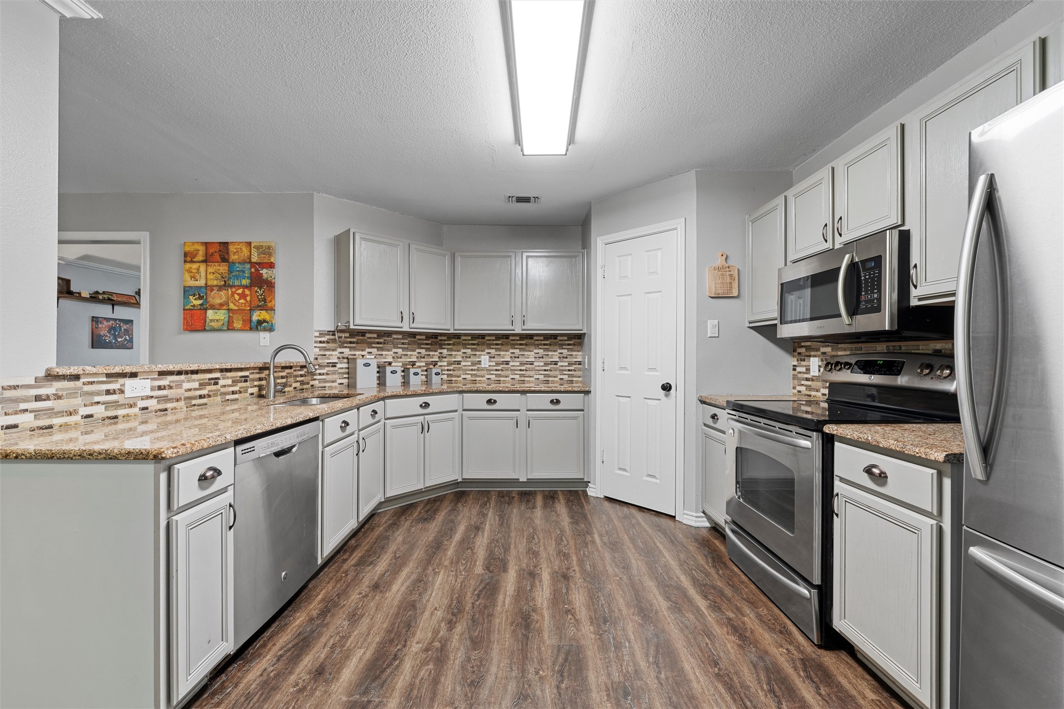 104 Oak Hill Loop