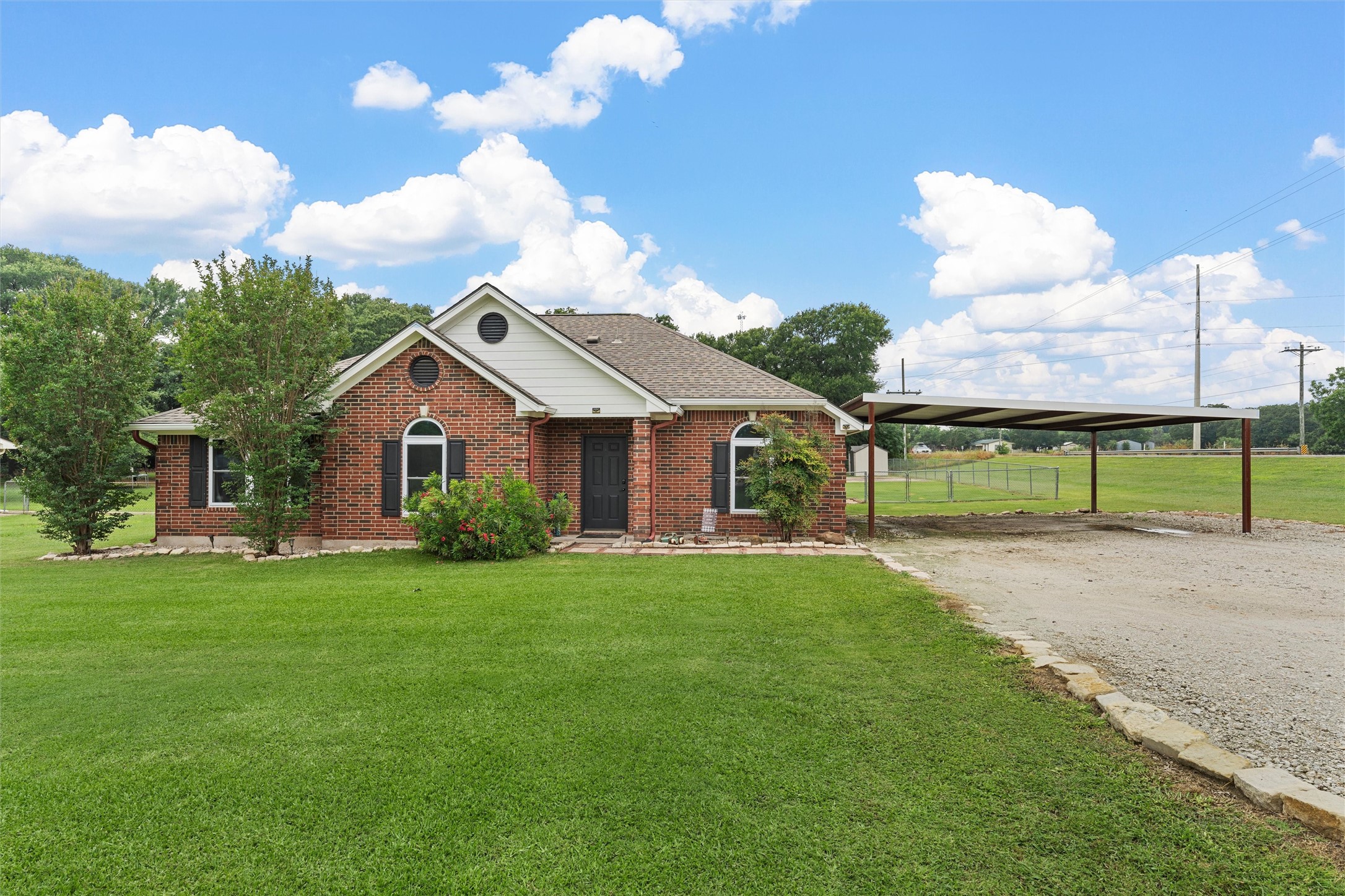 104 Oak Hill Loop