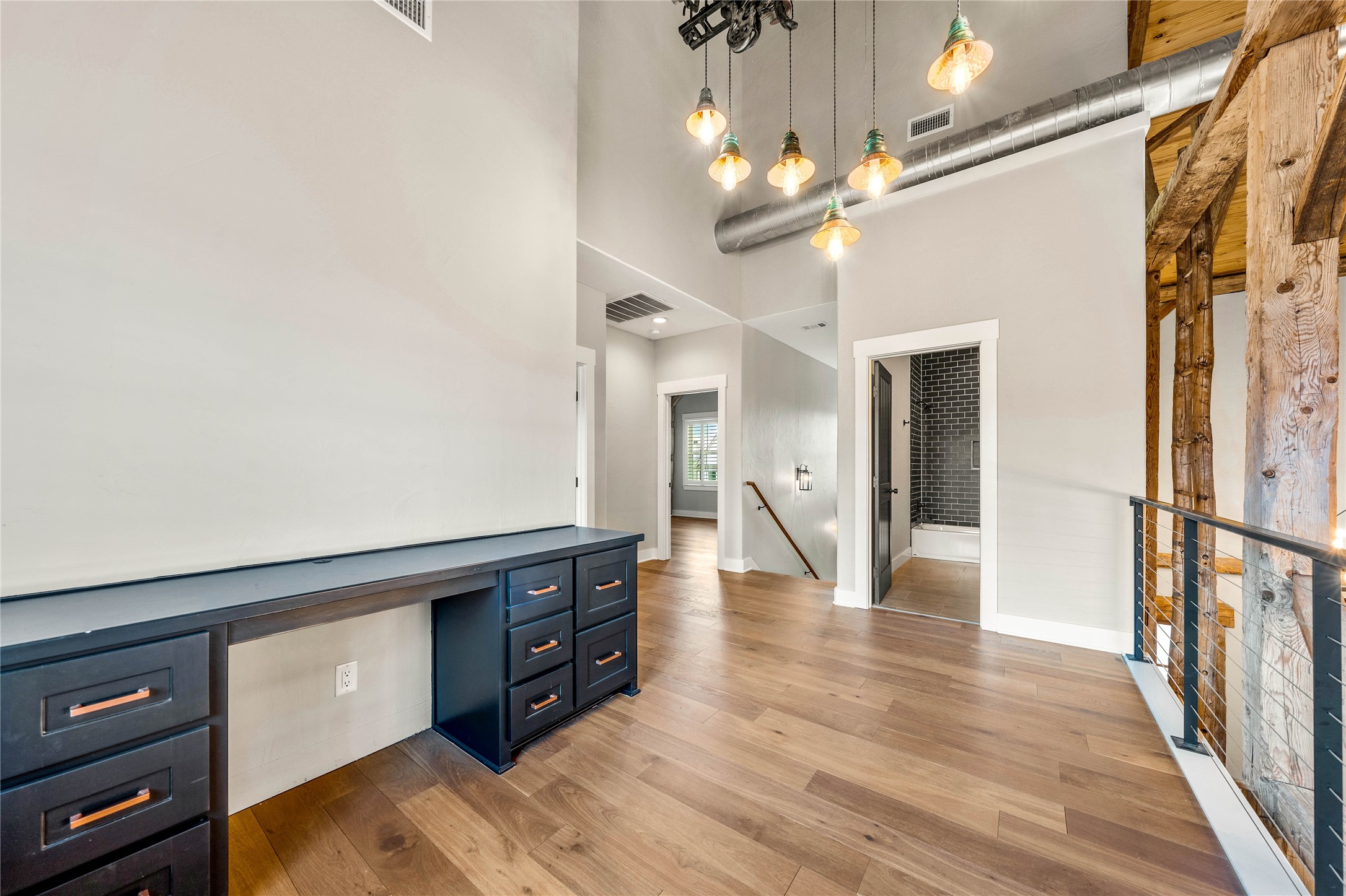 8300 Spicewood Springs