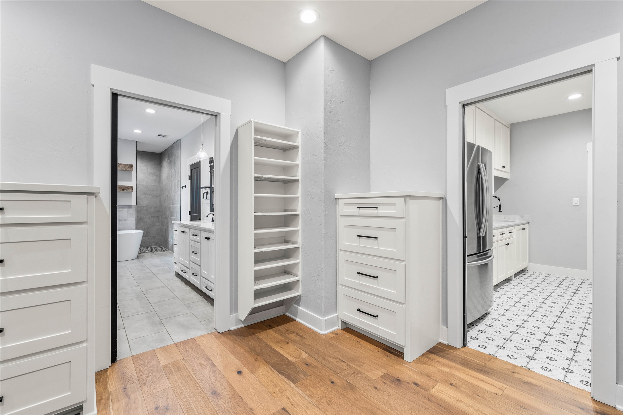 8300 Spicewood Springs