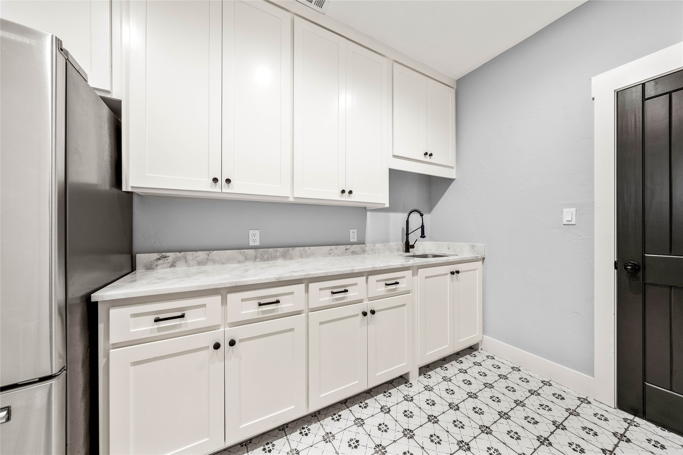 8300 Spicewood Springs