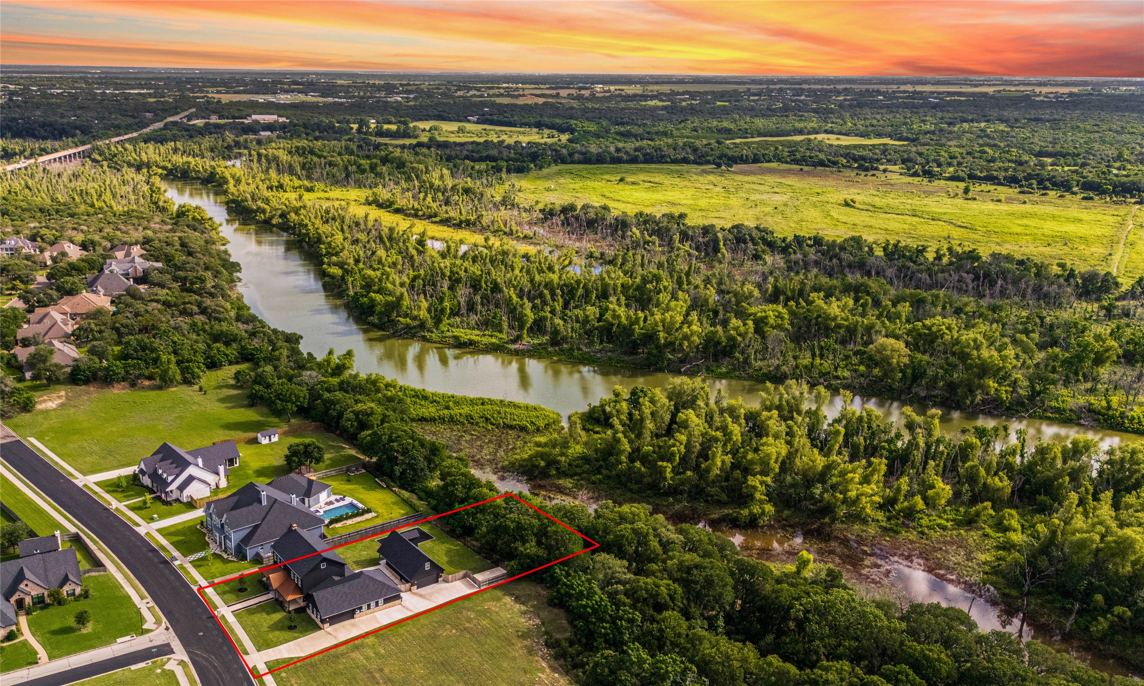 8300 Spicewood Springs