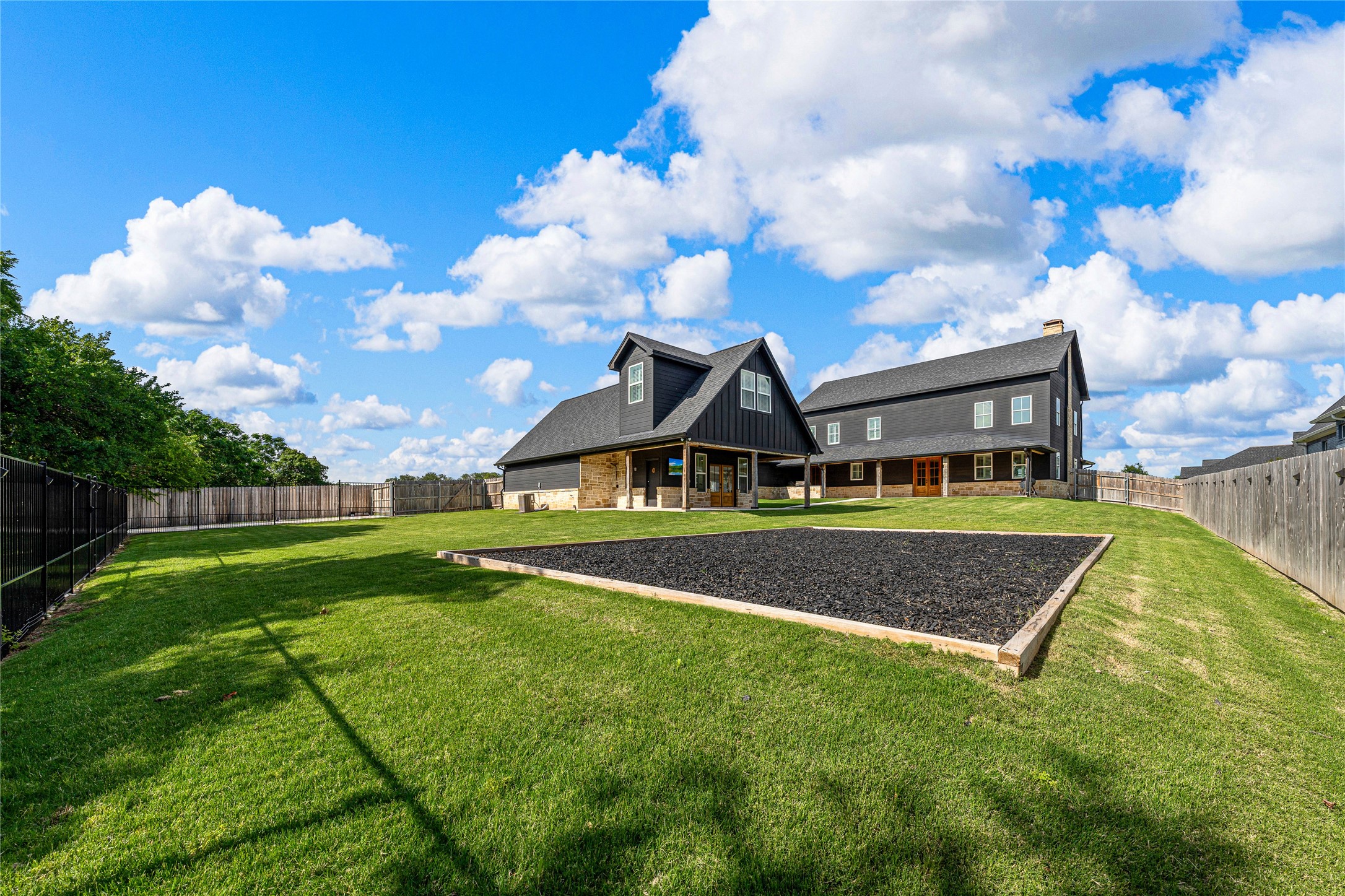 8300 Spicewood Springs