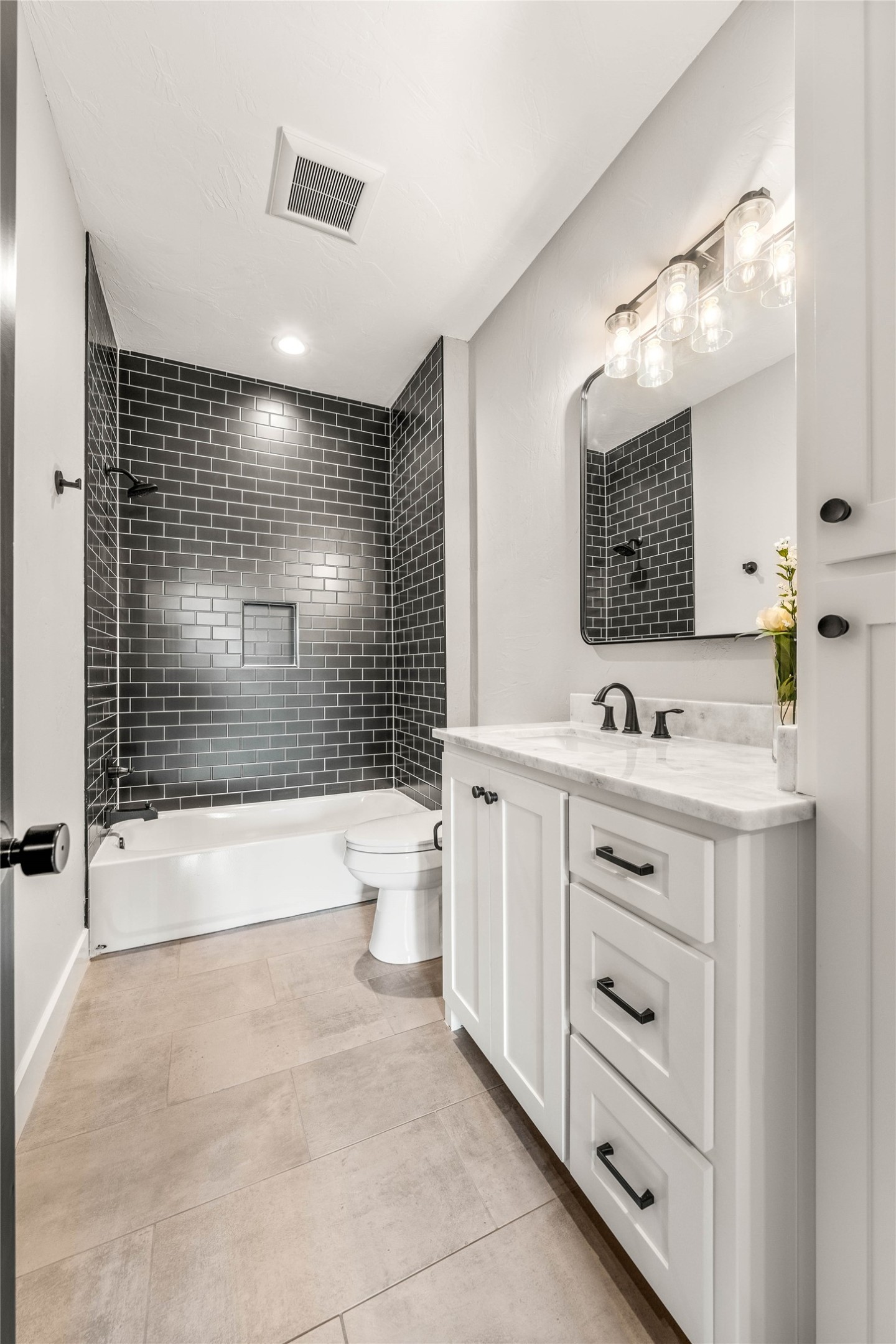 8300 Spicewood Springs