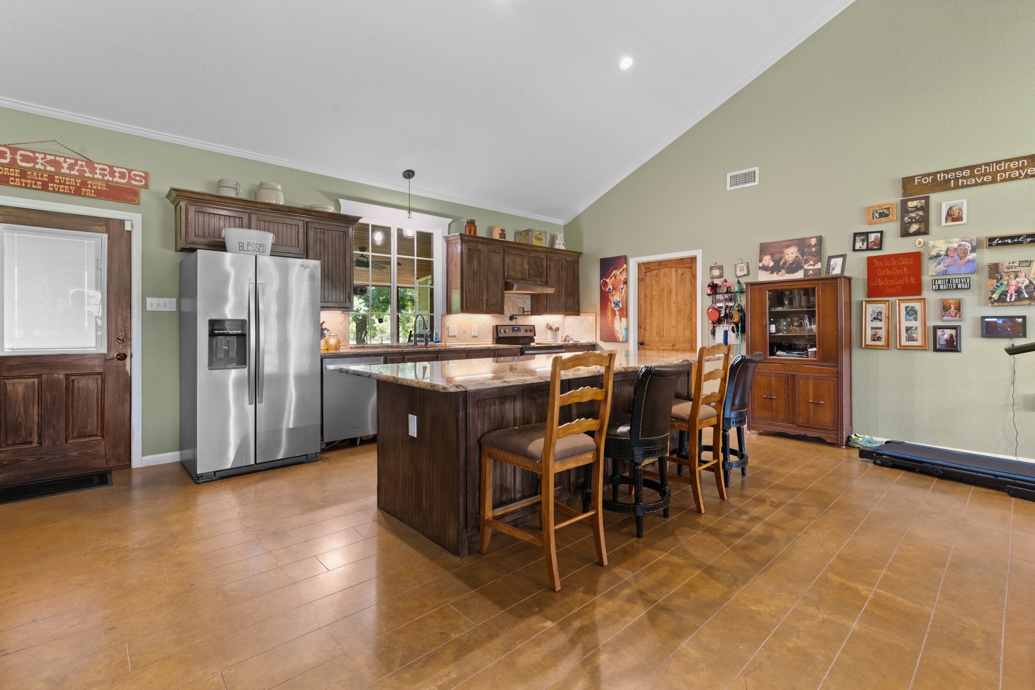 114 Private Road 22223