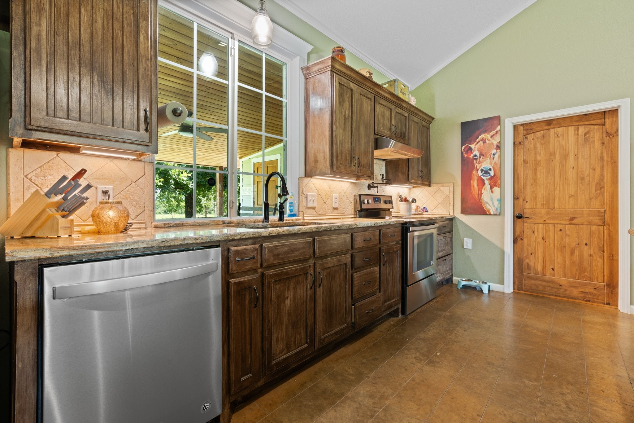 114 Private Road 22223