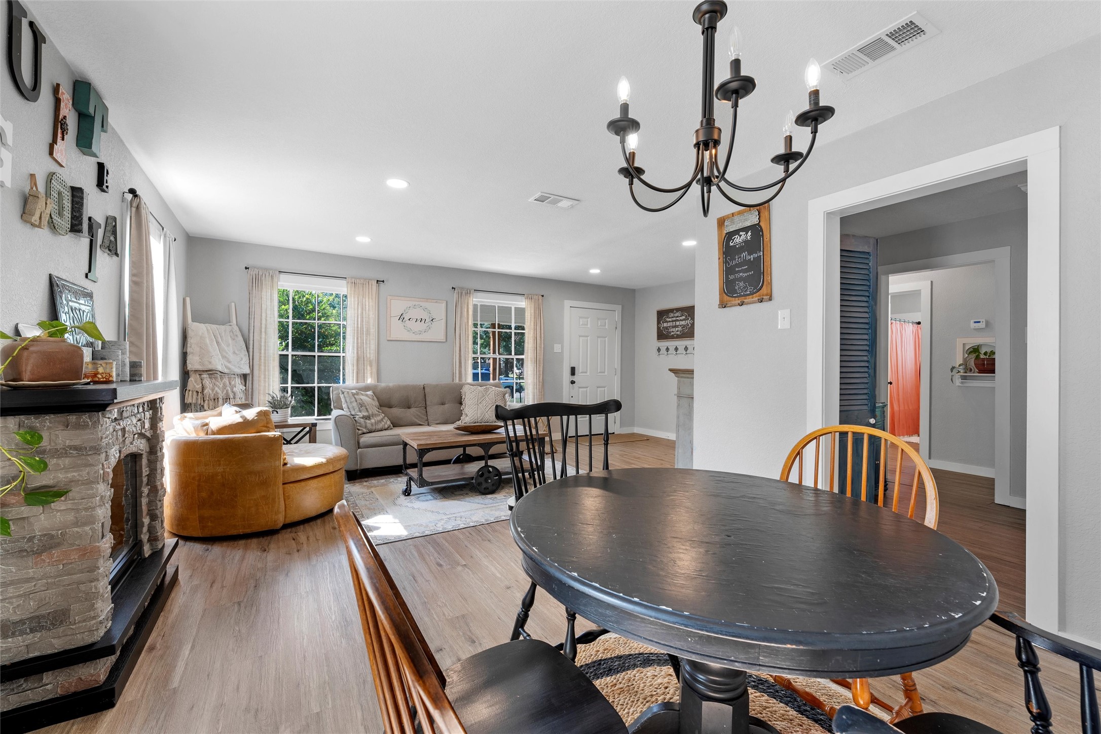 3017 Live Oak Avenue