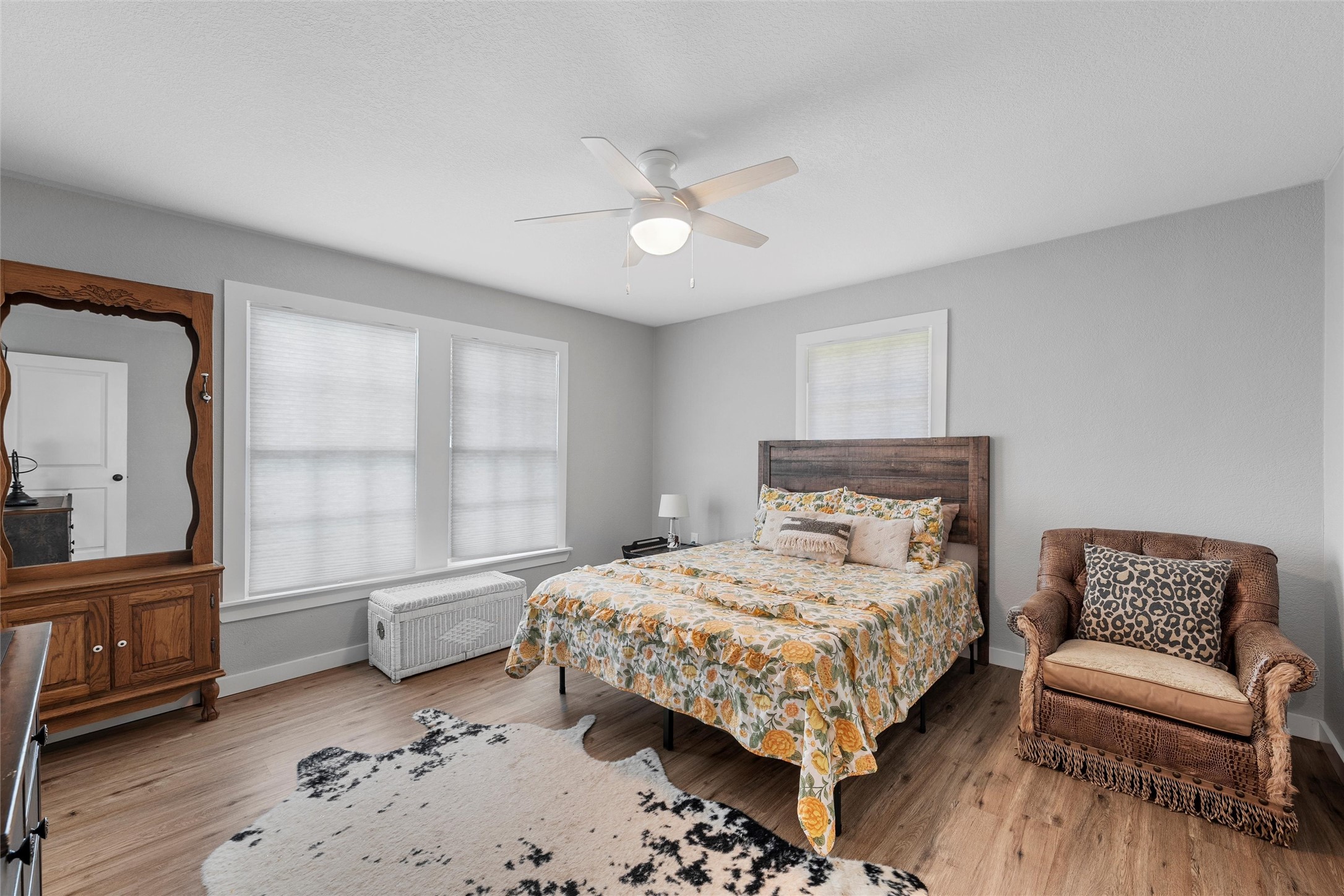 3017 Live Oak Avenue