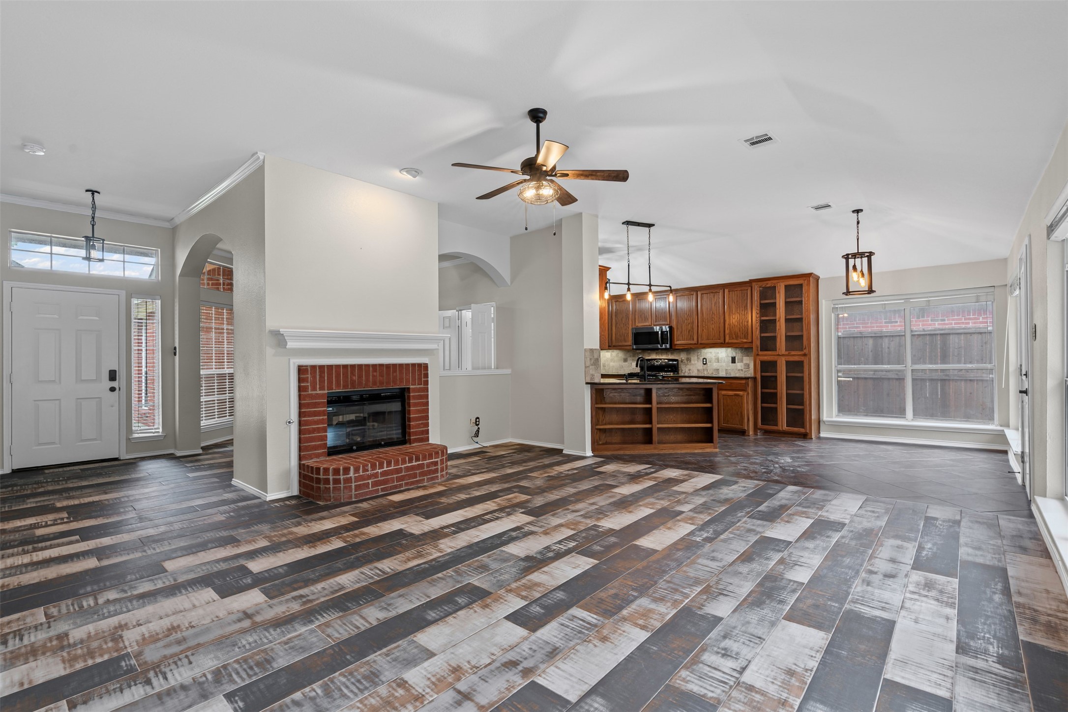 629 Aspen Way